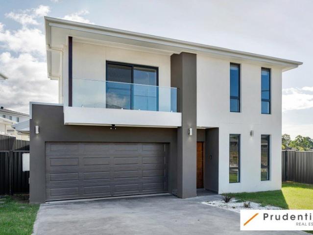 House for rent in Claymore, Sydney