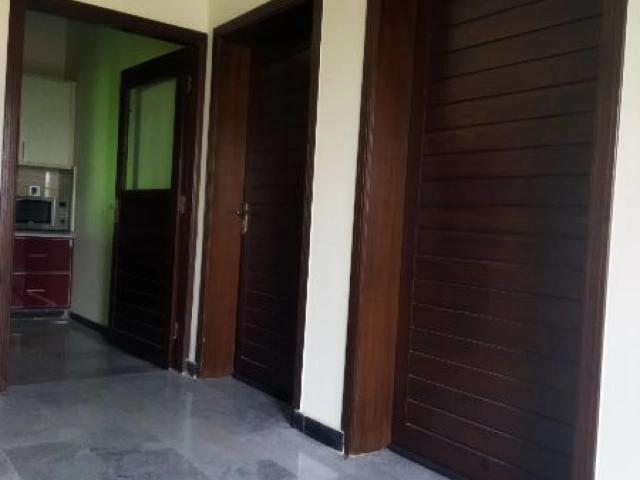 House for sale in Faisalabad, Islamabad Capital Territory