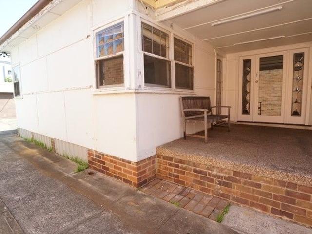 House for rent in Canley Heights, New South Wales