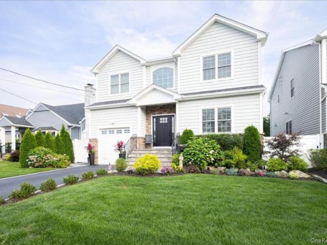 House for sale in Bellmore, Nassau County