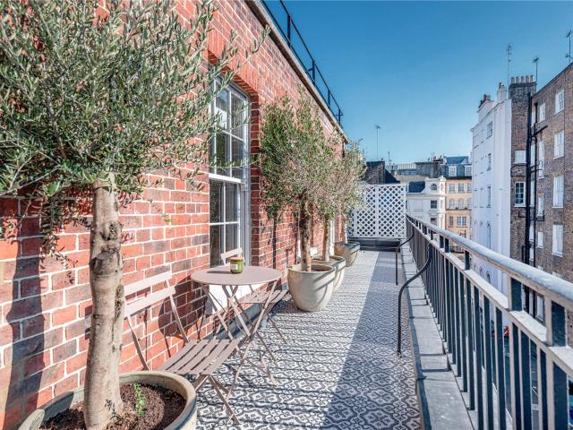 House for rent in Mayfair, Greater London