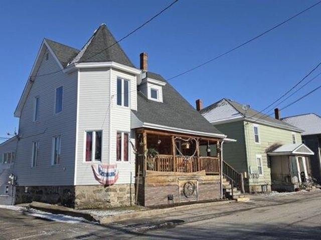 House for sale in New Hampshire