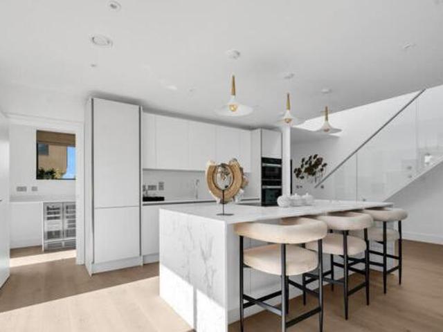 House for sale in Red Hill, Surrey
