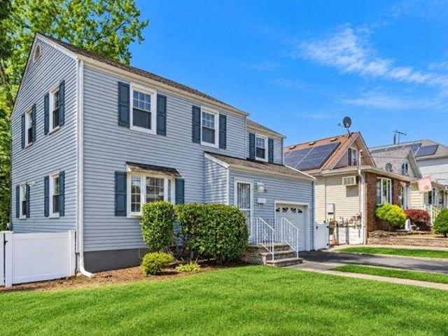 House for sale in Bloomfield, Essex County