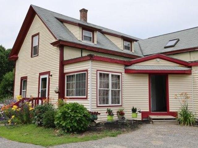 House for sale in Bowdoinham, Maine