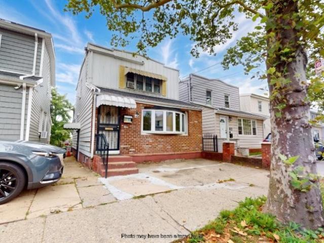 House for sale in Arverne, New York