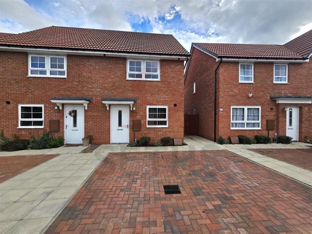 House for rent in Stocking Farm, Old Wharf