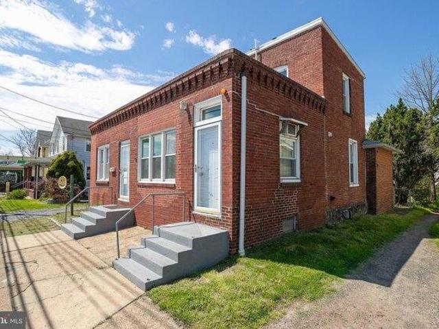 House for sale in Farnerville, Burlington