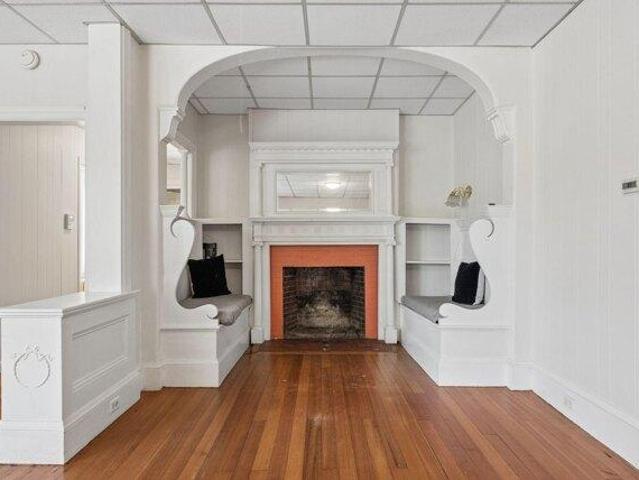 House for sale in Cape Elizabeth, Maine