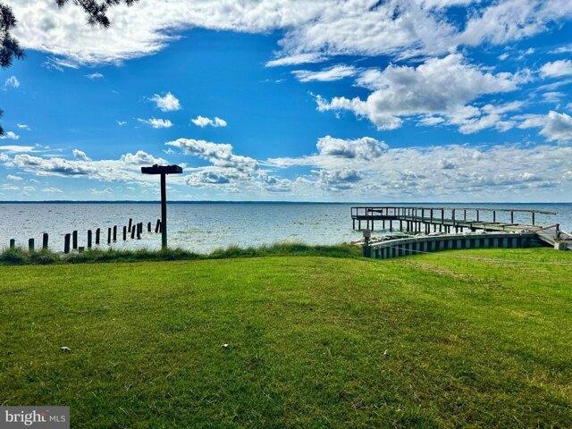 House for sale in Cobb Island, Maryland
