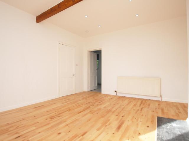 House for rent in Maryhill Park, Summerston