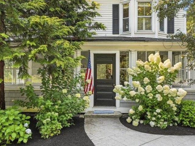 House for sale in Cumberland Center, Maine