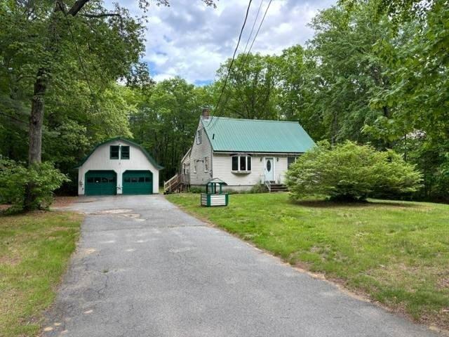 House for sale in Cumberland Center, Maine