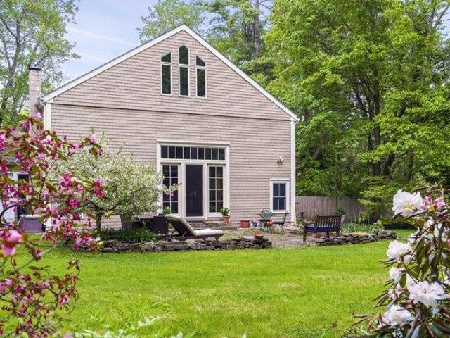 House for sale in Cumberland, Cumberland County