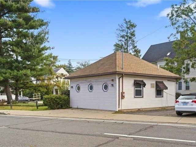 House for sale in Six Corners, East Providence