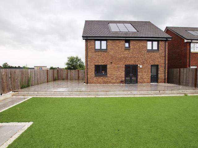 House for rent in Broomhouse, Scotland