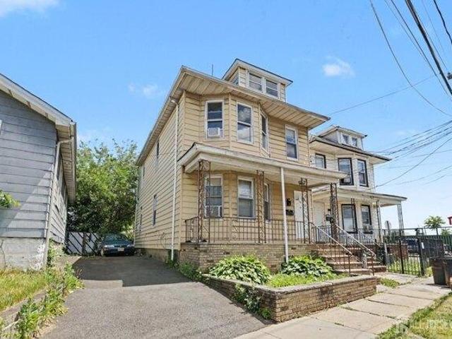 House for sale in Elizabeth, Union County