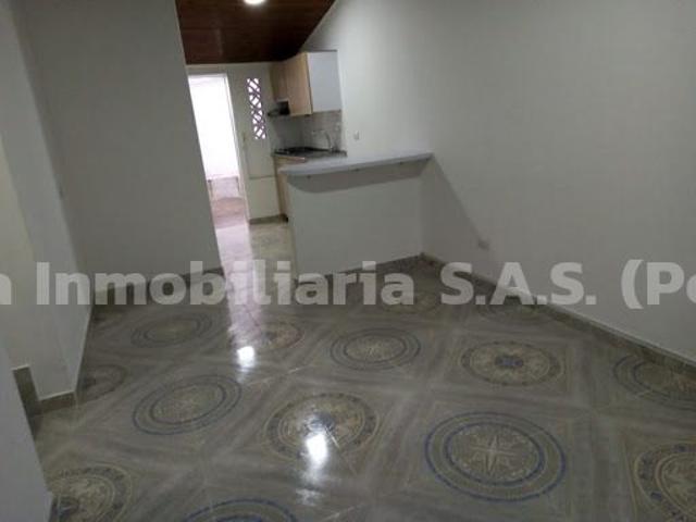 Casa en arriendo en La Candelaria, Medellín