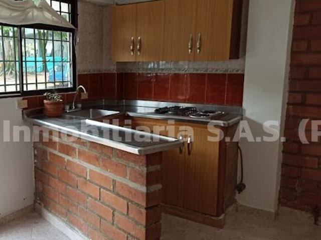 Casa en arriendo en La Candelaria, Medellín