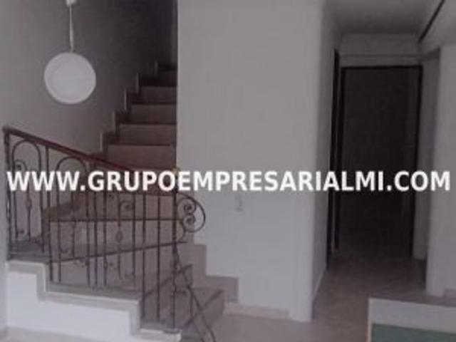 Casa en arriendo en Villa Flora, Medellín