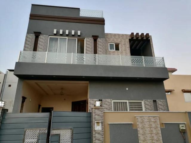 House for sale in Faisalabad, Islamabad Capital Territory