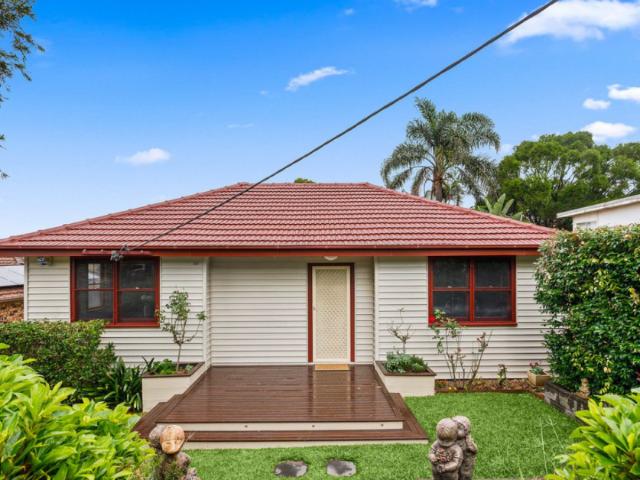 House for rent in Wollongong West, New South Wales