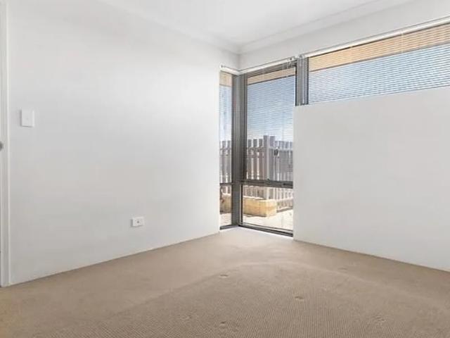 House for rent in Golden Bay