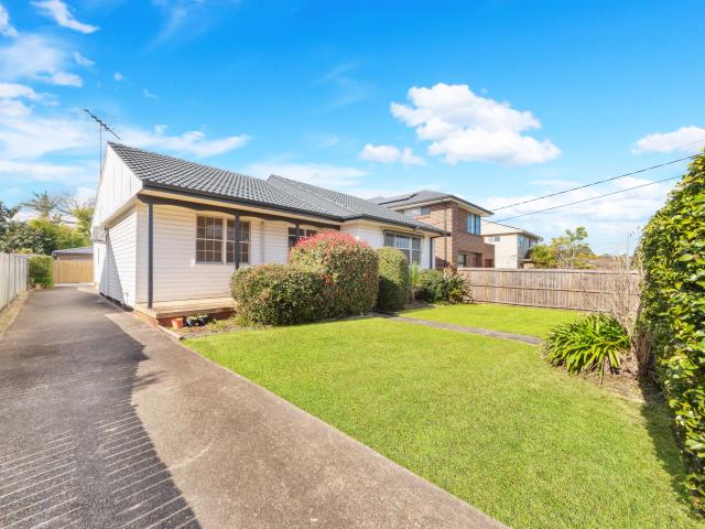 House for rent in Wollongong West, New South Wales