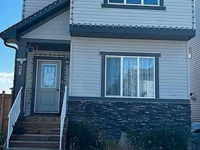 House for rent in Airdrie, Alberta