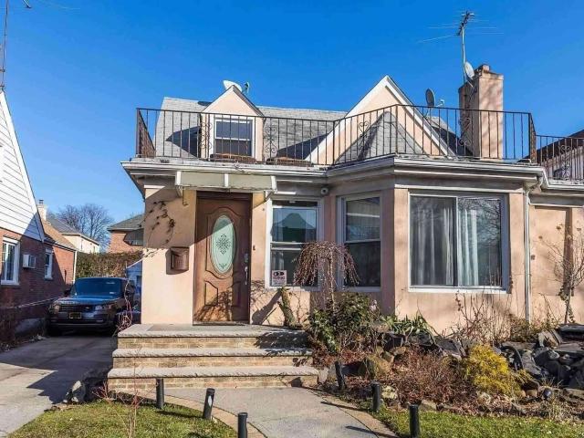 House for rent in Queens, Arverne