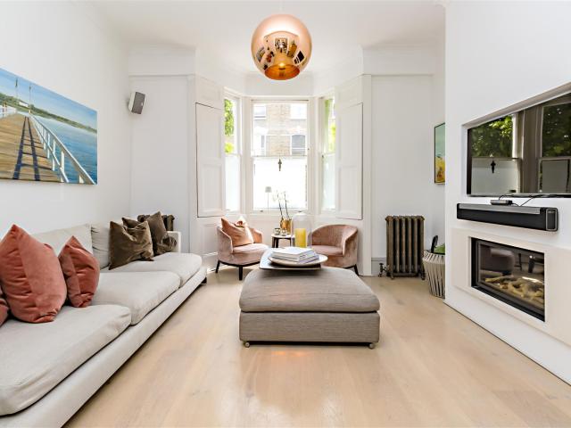 House for rent in Dartmouth Park, Greater London