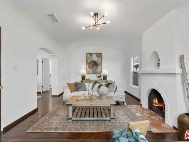 House for rent in Canoga Park, California