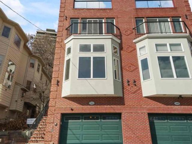 House for rent in Edgewater, New Jersey