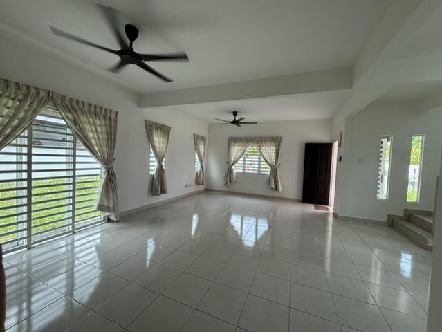 Bungalow for rent in Georgetown, Penang