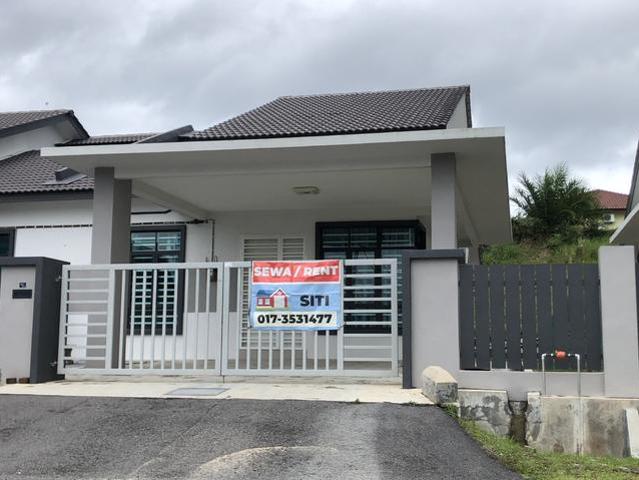 Residential House for rent in Durian Tunggal, Malaka