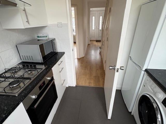 House for rent in London Borough of Ealing, Greater London