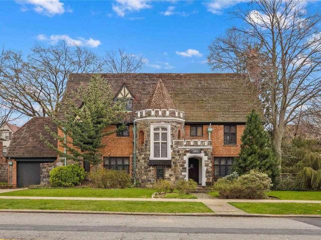 House for rent in Queens, Arverne