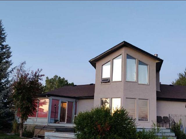 House for rent in Crossfield, Alberta