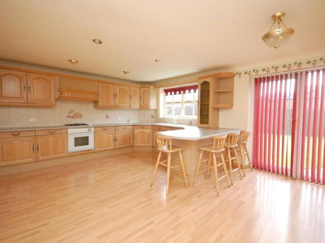 House for rent in Holton le Clay, East Lindsey