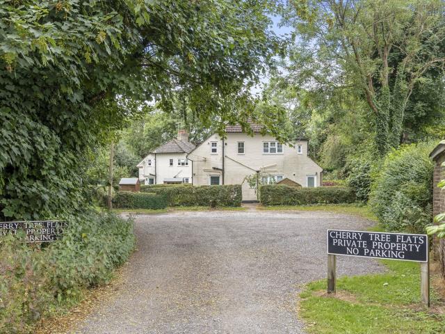 House for rent in Perryfields, West Sussex