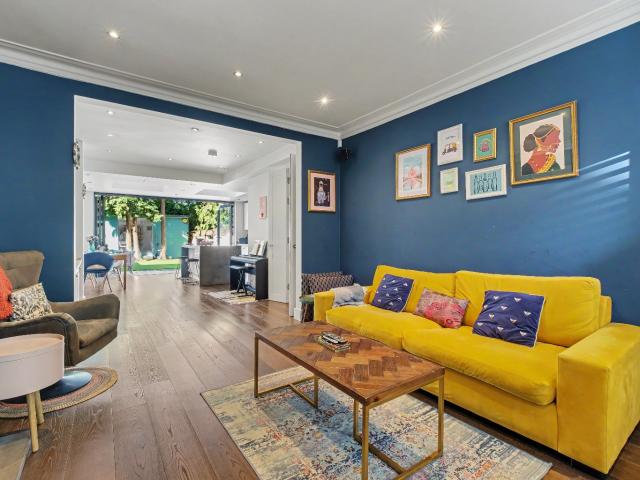 House for rent in Golders Green, Greater London