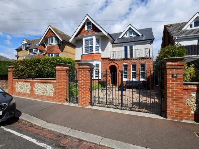 House for rent in Clapham, West Sussex