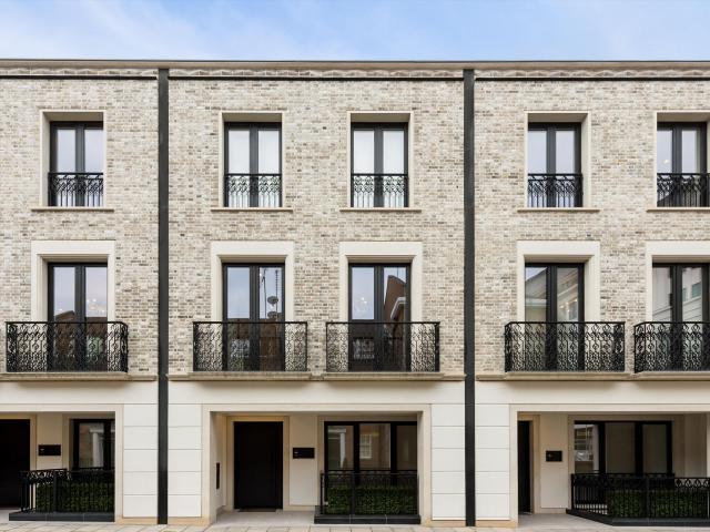 House for rent in Belgravia, Greater London