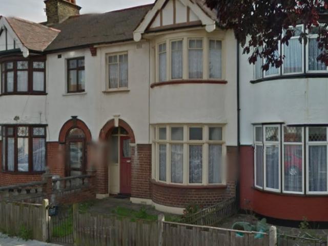House for rent in Seven Kings, Greater London