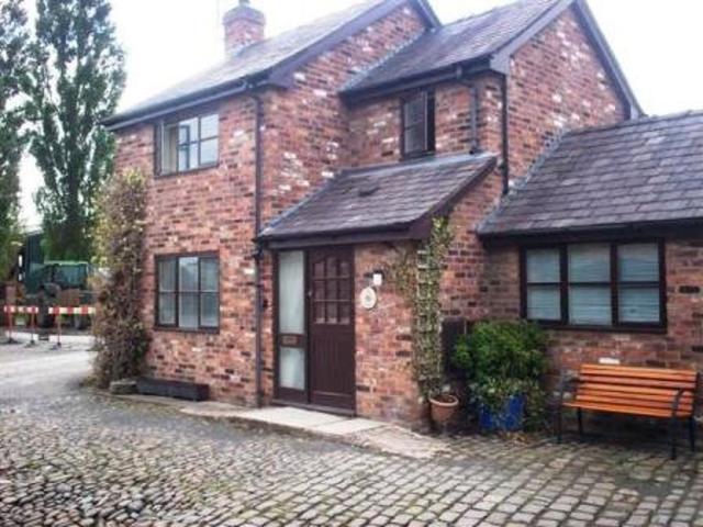 House for rent in Hazel Grove, Greater Manchester