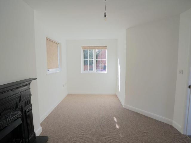House for rent in Holton le Clay, East Lindsey