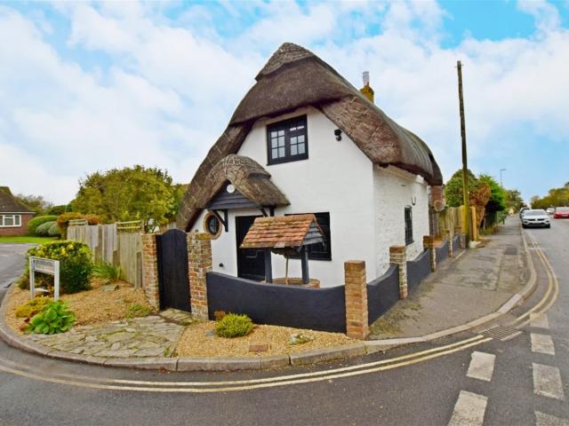 House for rent in Rose Green, Clapham