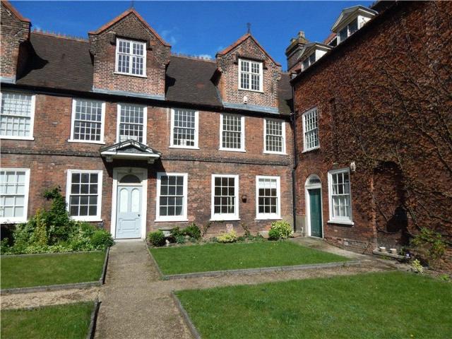 House for rent in Heigham Grove, East Bank