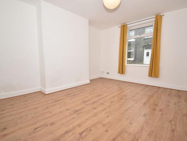 House for rent in Kirklees, Primrose Hill