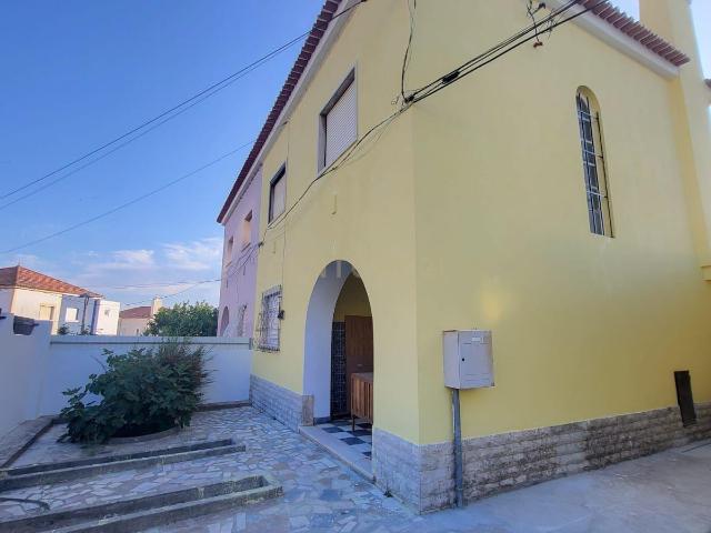 Casa alugar em Setúbal, Santos Nicolau